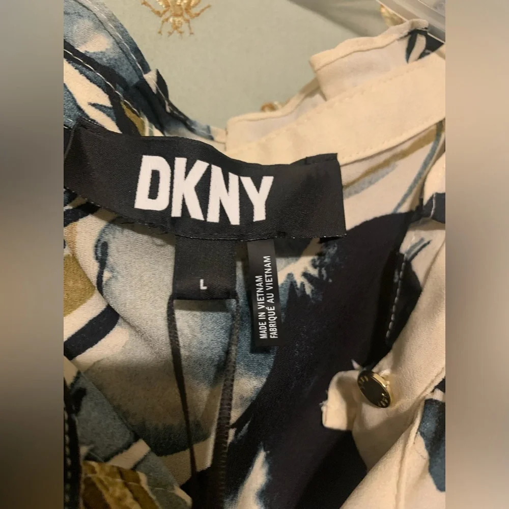 NWT DKNY Floral Tank Top Blouse Size L - Picture 4 of 6